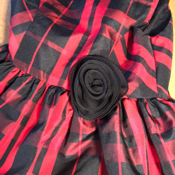 Red plaid dress size 4T - Picture 2 of 4